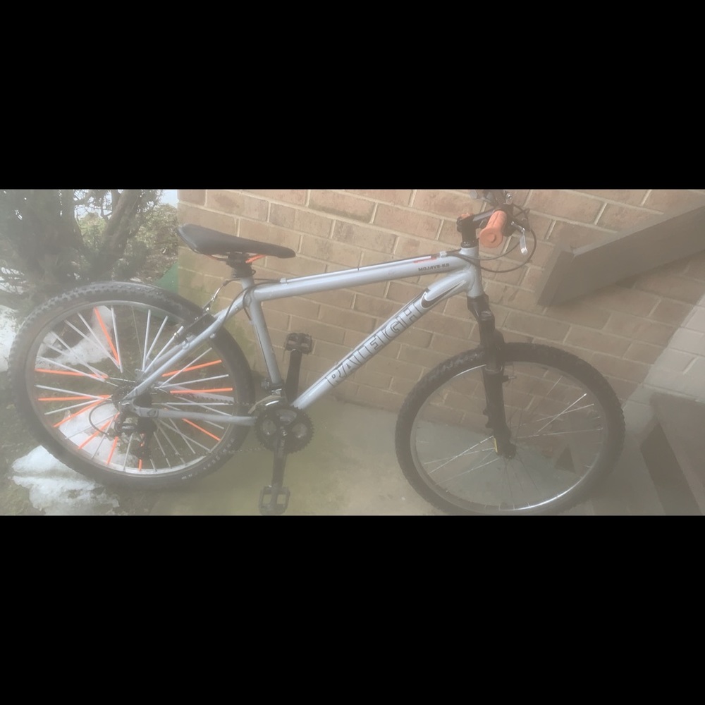 I’m selling a Raleigh bike size 26